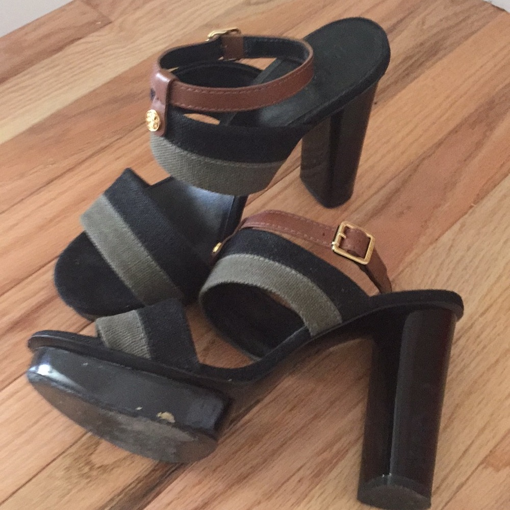 Tory Burch Black and Brown Strappy Block Heel Sandals with Gray Straps - Picture 5 of 5